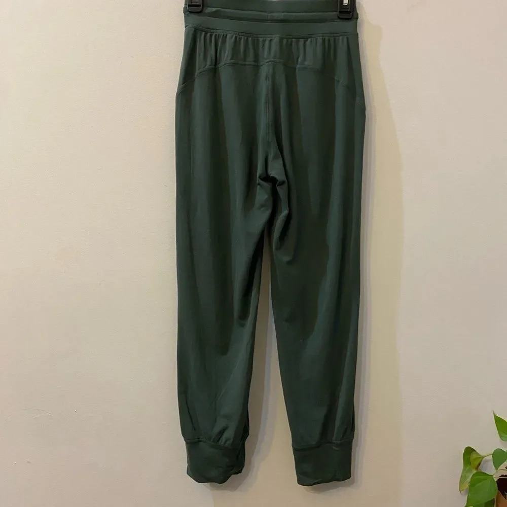 lululemon athletica sleek dark